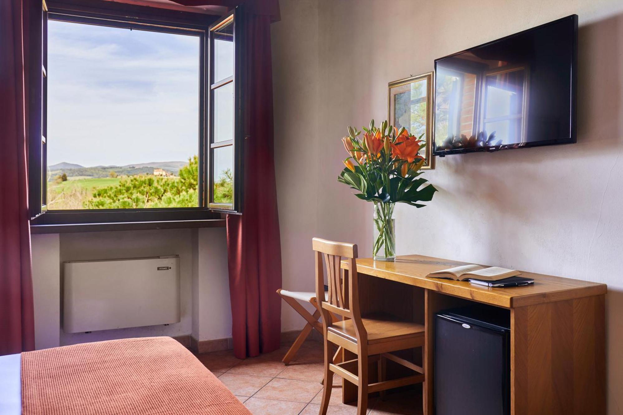 Relais Belvedere Montecatini Val di Cecina Luaran gambar